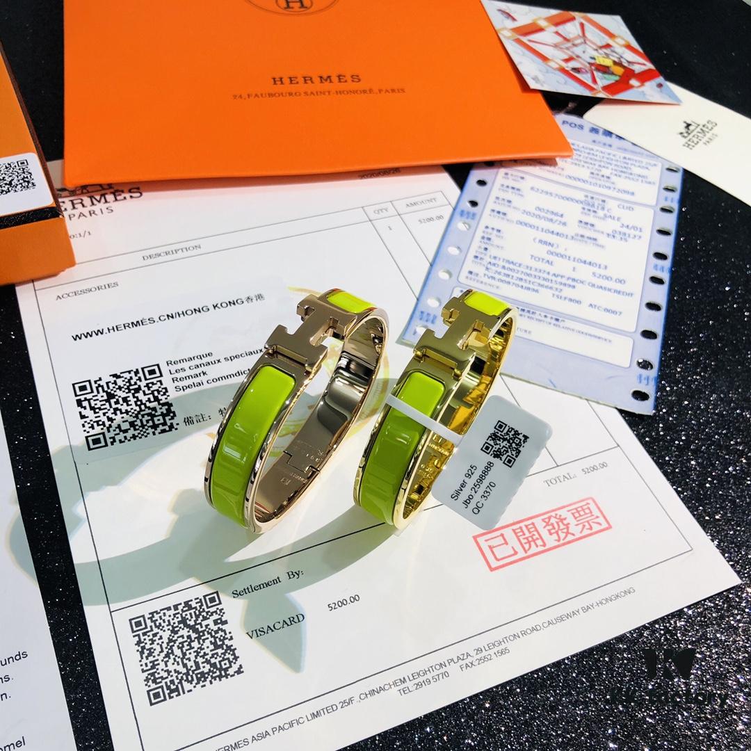 Hermès High-Replica Enamel 'Clic H' Bracelet in Rose Gold – Classic Unisex Design, Perfect for Couples, Sizes 17 & 19 Available