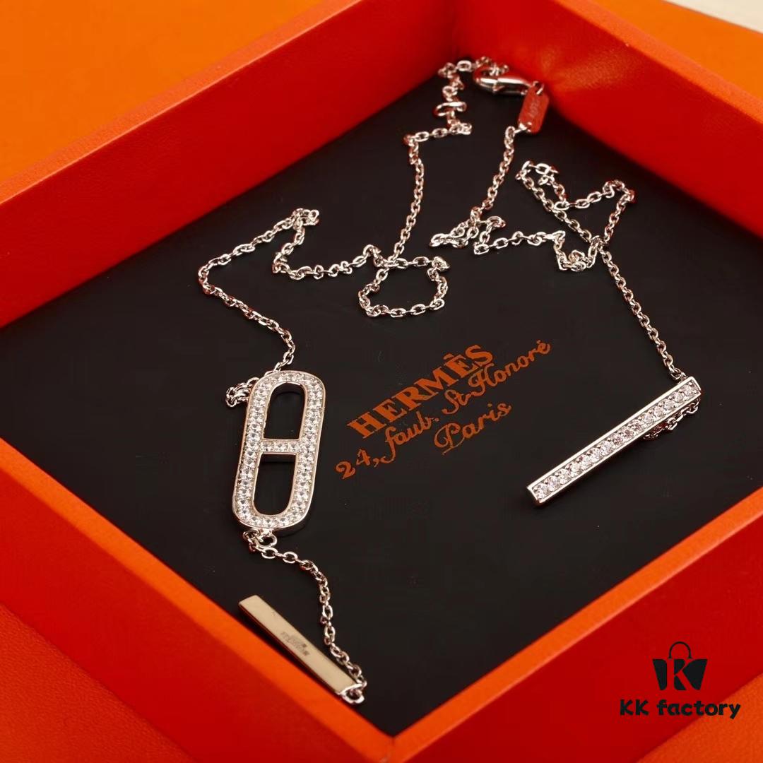 New Arrival Hot Pig Nose 🐽 Hermès® Necklace 1:1 High-Quality Custom Edition, Electroplated 18K Gold, Original Materials, Cabinet-Synchronized CNC Polishing