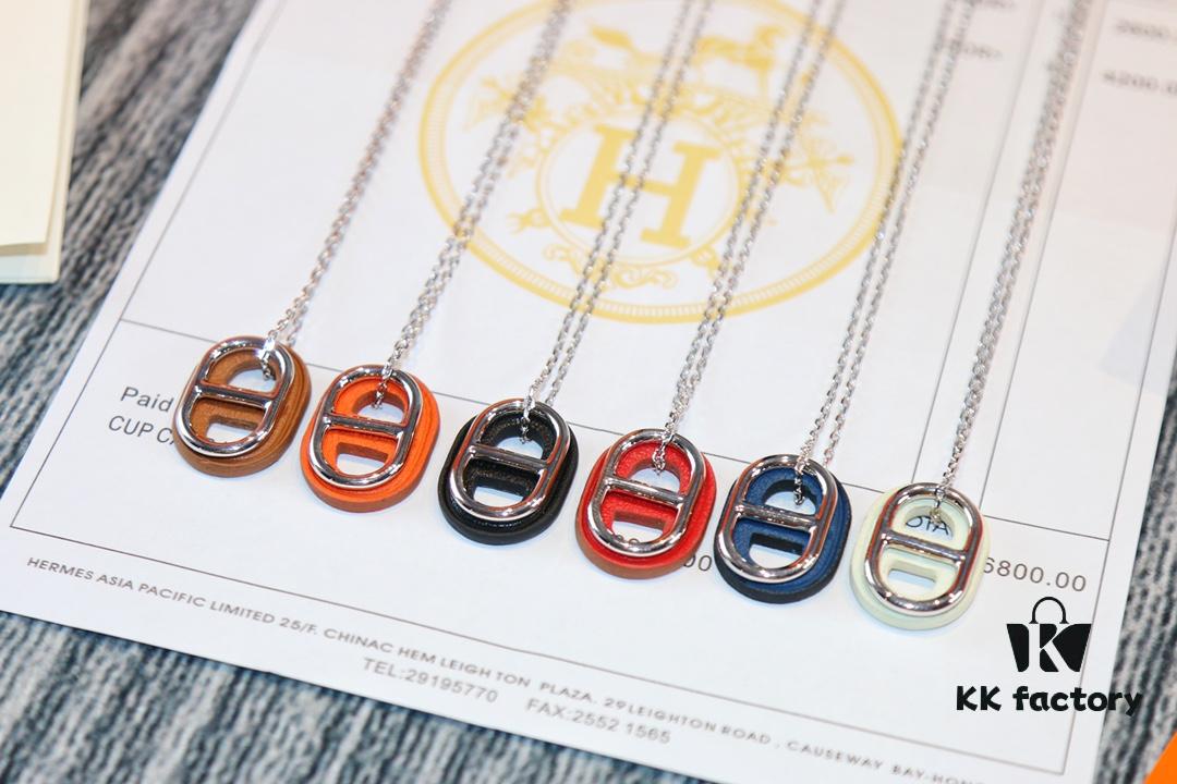 Hermès-Inspired Necklace, SEIKO Version, Fashionable Designer Brand, Genuine Leather Craftsmanship, Gold-Tone Material