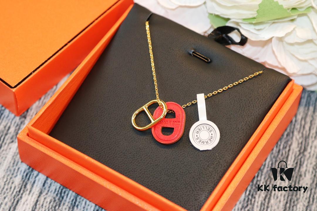 Heritage Edition. Fashionable and Trendy Top Designer Brand Hermes Lock Necklace Genuine Leather Craft with Gold-Plated Material