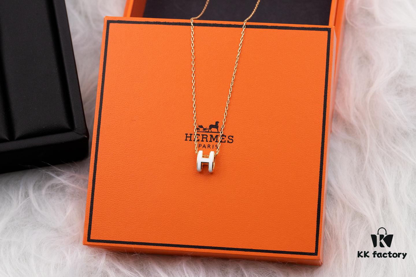 Mini POP Hermès H Pendant Necklace