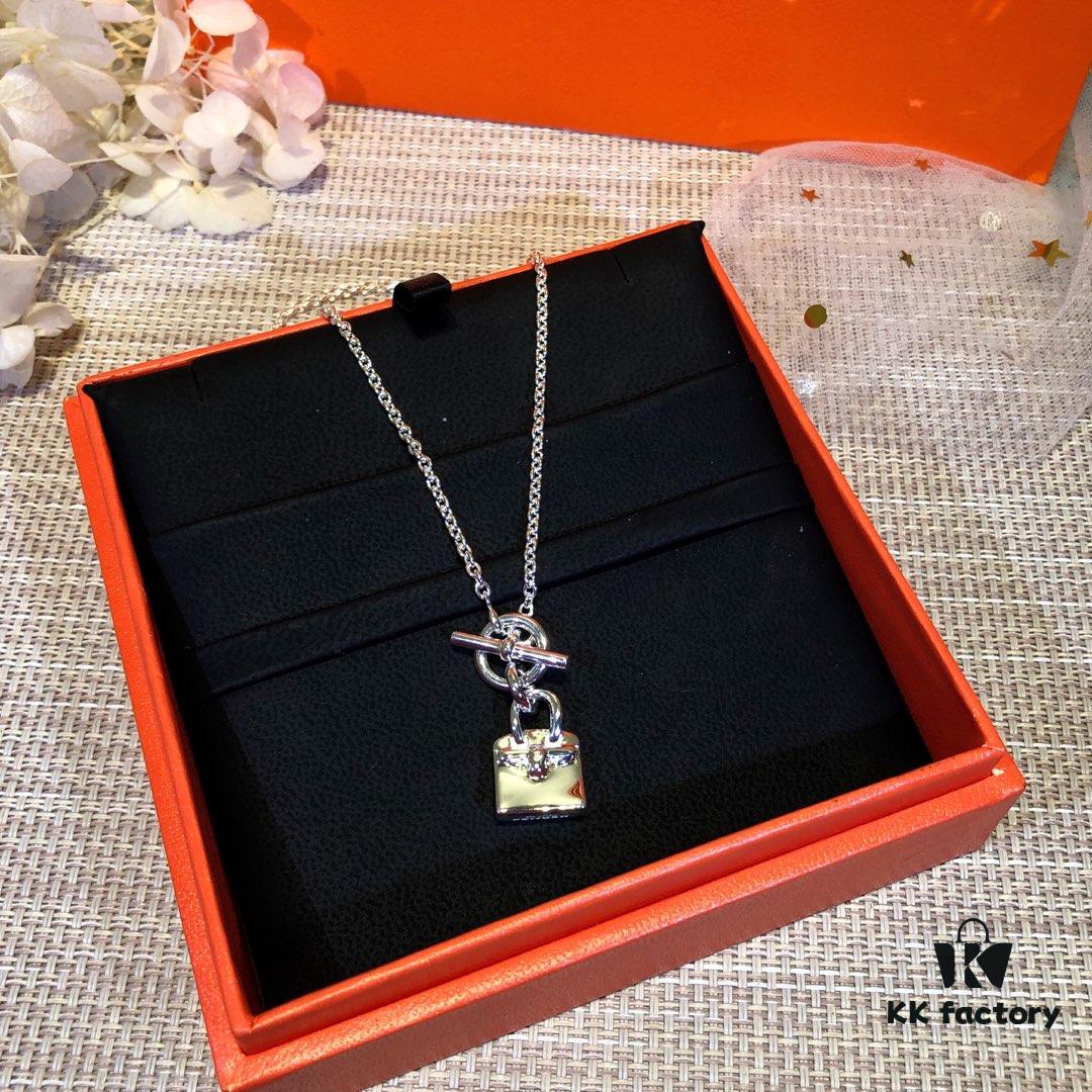 Hermes Kelly Bag Pendant Necklace in 925 Sterling Silver, Original Design, Stylish and Versatile