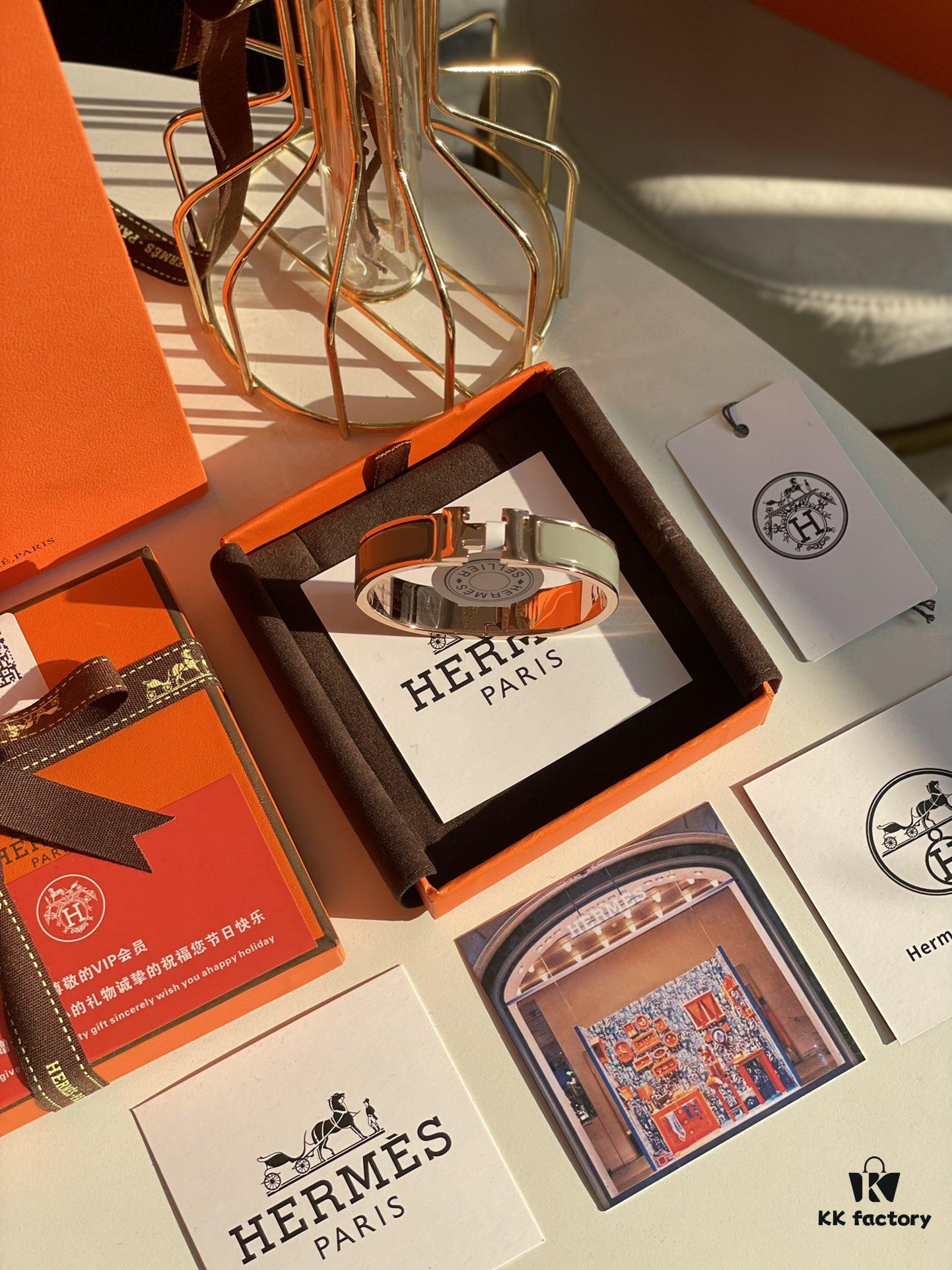 Hermès Overseas Points Member Gift HERMES | Pop H Collection ✨ Rose Gold Elephant Gray Bracelet Classic H Clasp Timeless Design