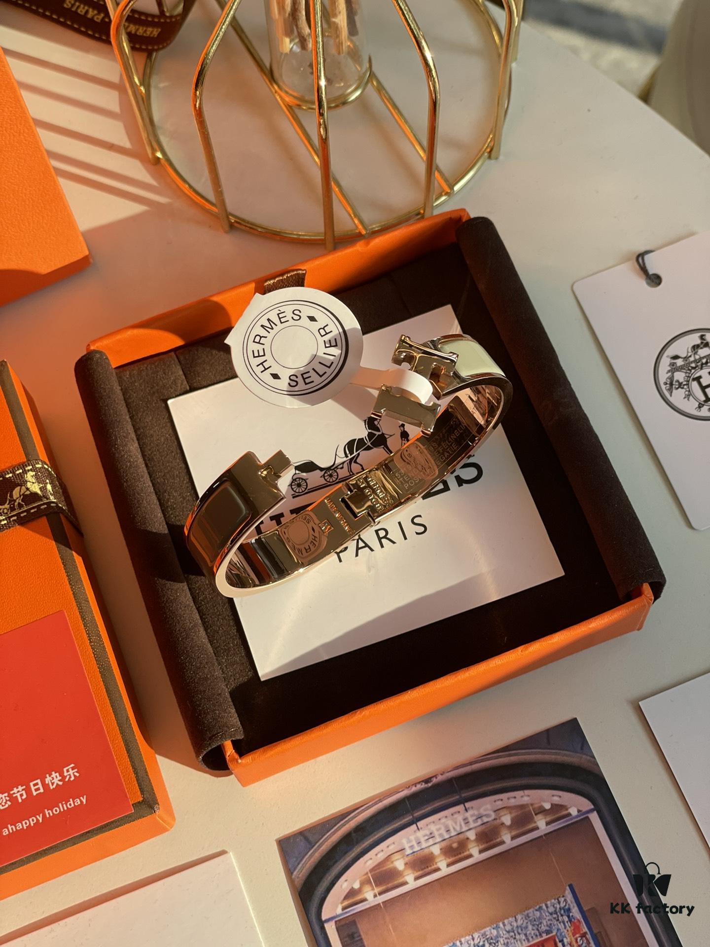 Hermès Overseas Points Member Gift HERMES | Pop H Collection ✨ Rose Gold Elephant Gray Bracelet Classic H Clasp Timeless Design