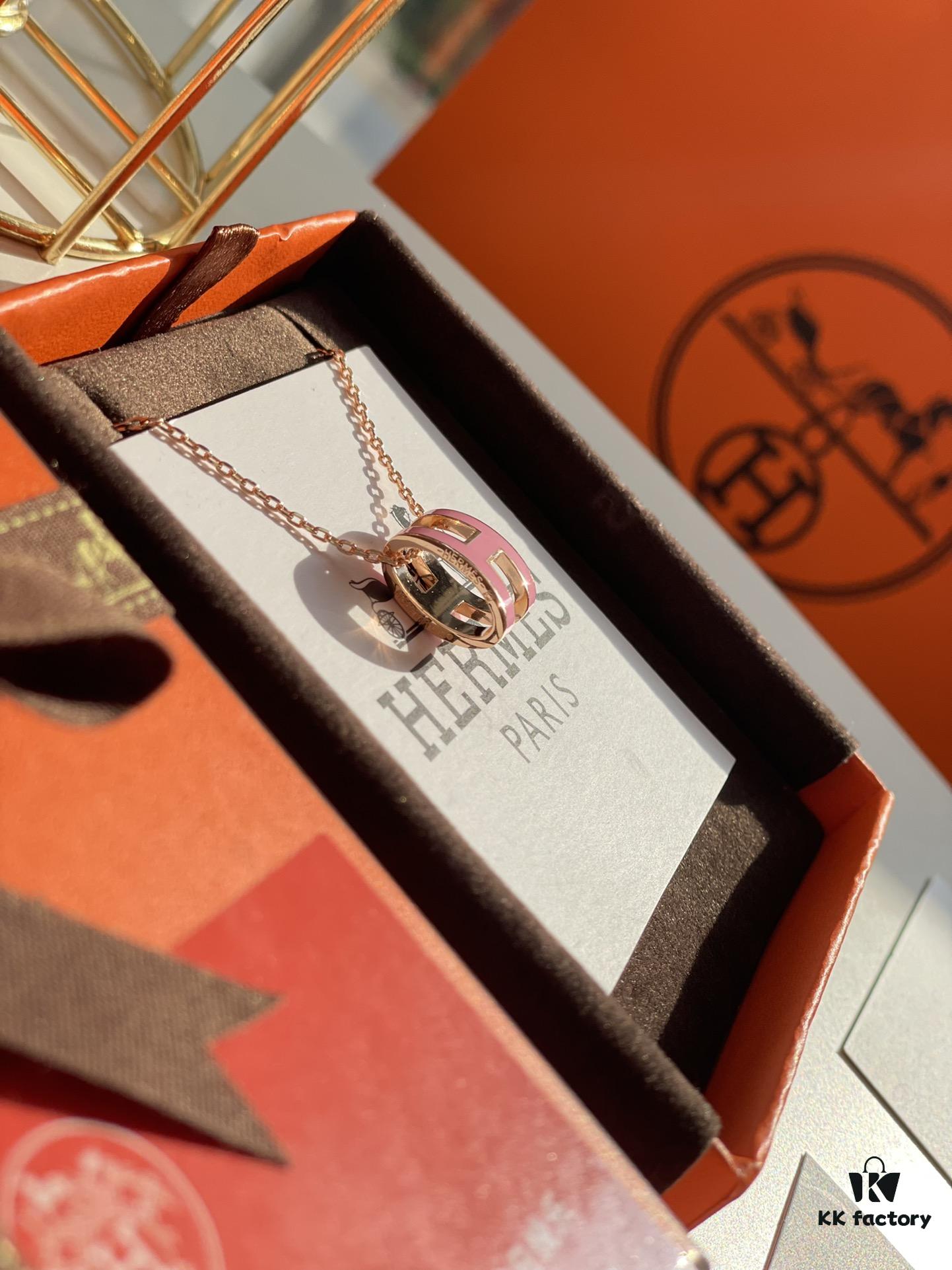 Hermes Overseas Points Member Gift HERMES | Pop H Collection ✨ Classic H Buckle, Timeless Design 🥰 Clear Engraving at Bottom, Rose Gold Pink Tone, Identity Strap, Points Card, Tags, Complete Packaging
