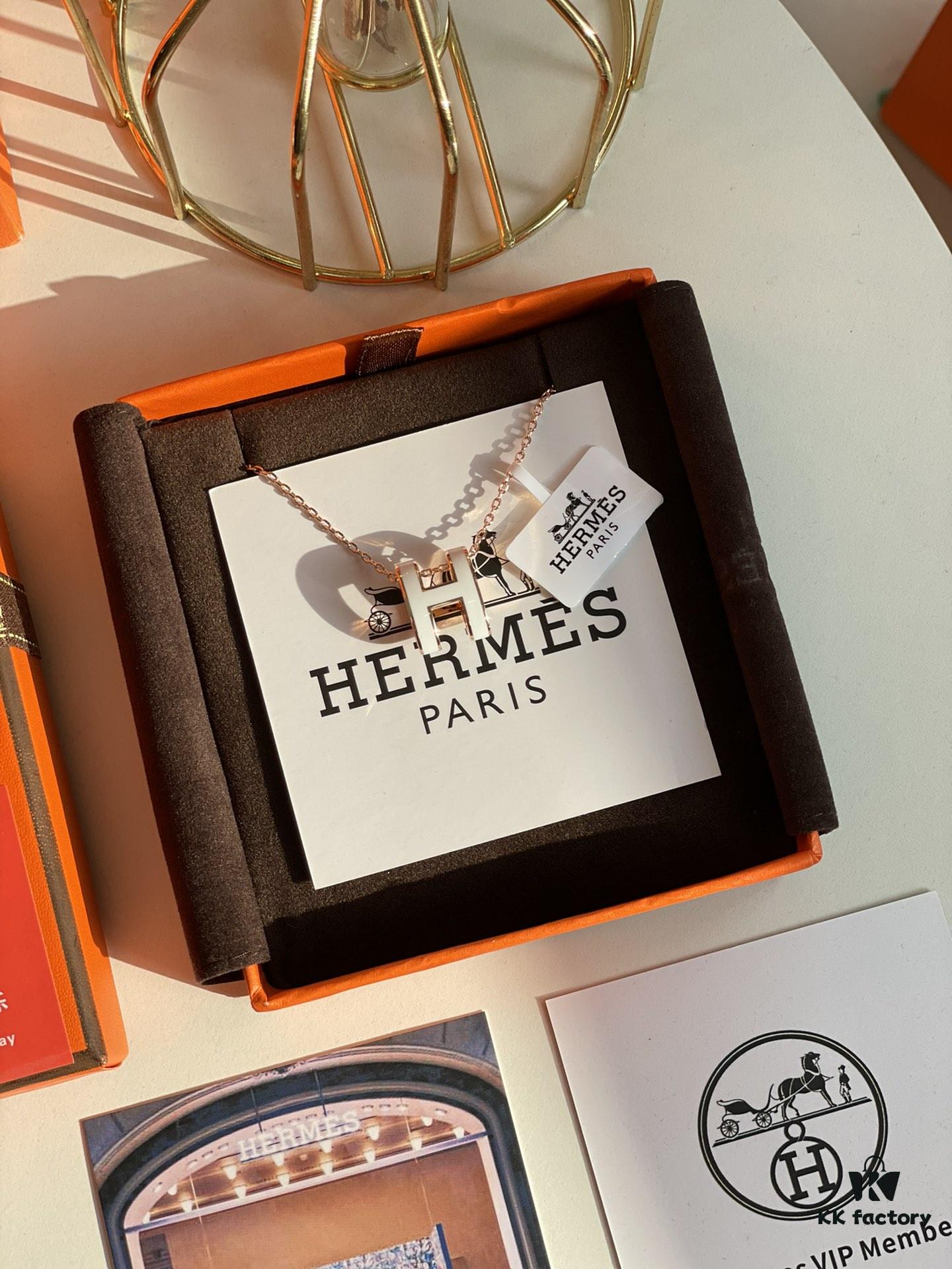 Hermes Overseas Points Member Gift HERMES | Pop H Collection ✨ Classic H Buckle, Timeless Design 🥰 Clear Engraving at Bottom, Rose Gold Milkshake White, Identity Strap, Points Card, Labels, Full Packaging