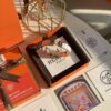 Hermes Overseas Member Points Gift | Pop H Collection ✨ Rose Gold Malted Milk White [Bracelet] Classic H Closure, Timeless Design 🥰 Clear Engraving at Base, Exquisite Craftsmanship Complete Set Packaging with Identity Tag, Points Card, and Labels