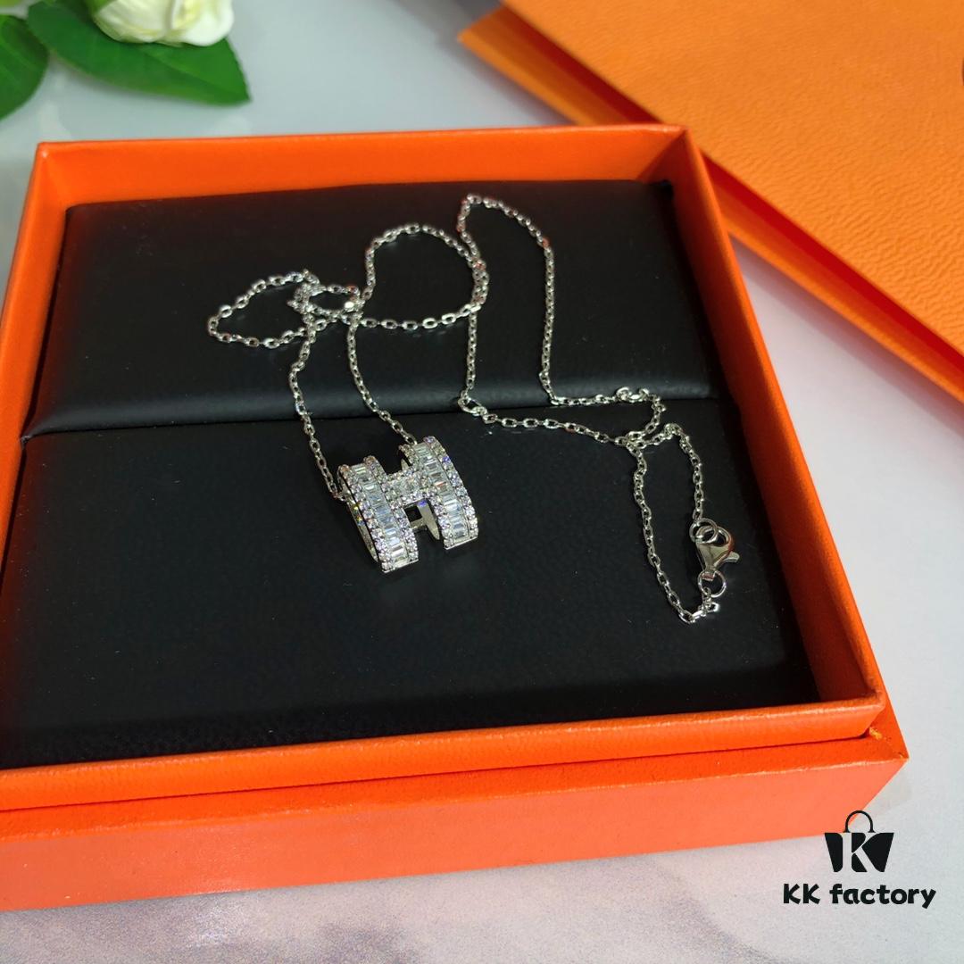 New Advanced Precision Edition Hermes Popular H Logo Full Diamond Necklace, High-Carbon Diamonds, 925 Sterling Silver Gold Plated with K-Gold Texture