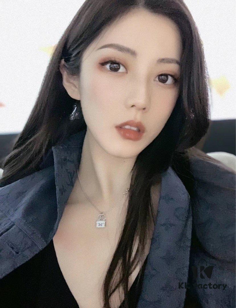 Hermès Kelly Bag Necklace, Small and Exquisite, Full of Luxury Brand Charm