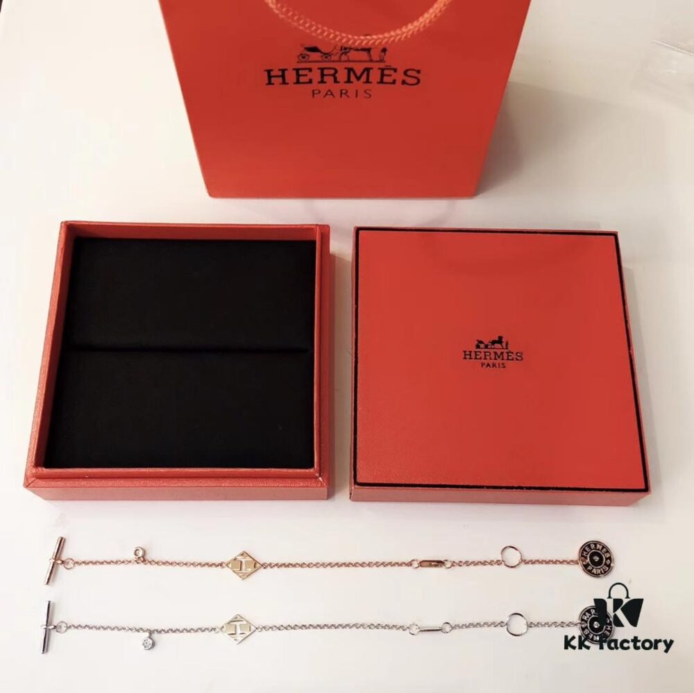 Hermes Diamond-Openwork H Bracelet, Extremely Versatile and Brightening with Minimalist Style