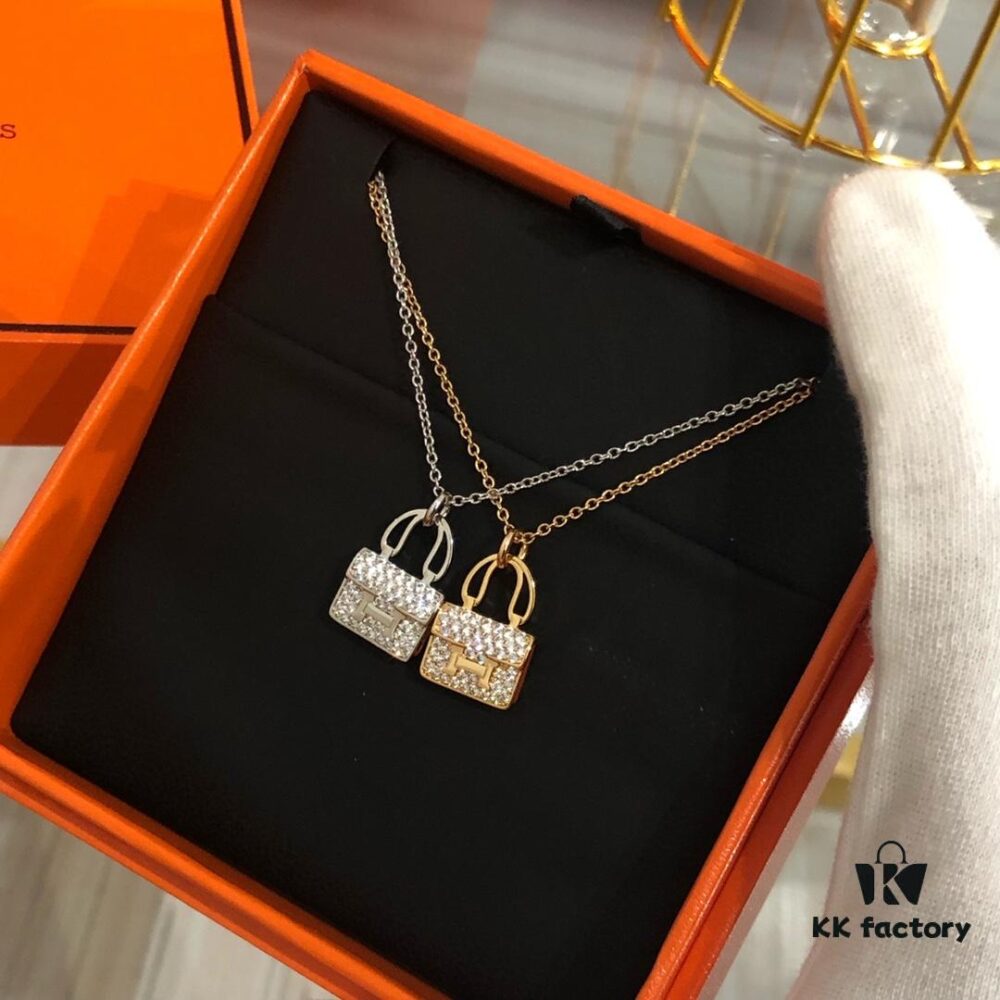 2021 Latest Version Hermes Kelly Chain Necklace, Z-Premium Custom Grade with 0.5 Micron Thick Gold Plating, Perfectly Polished 360-Degree Finish, Authentic Engraving, Miniature Design for Ultimate Elegance