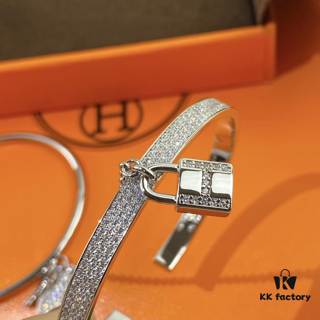 V Gold Material Thickened Version, Rose Gold and White Gold Color, Premium Craftsmanship Edition, Hermes Two-in-One Lock Bracelet, High-Carbon Diamonds, 1:1 Super Precision