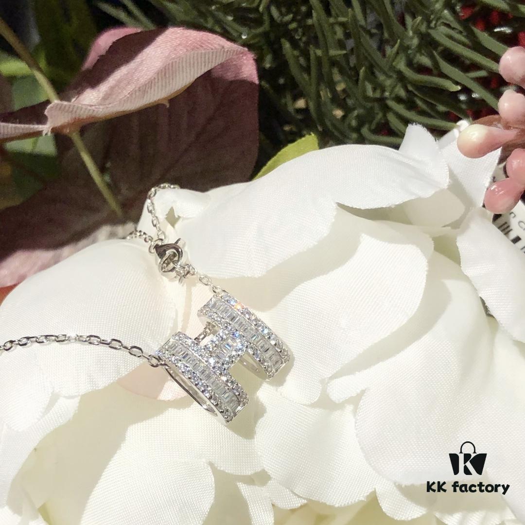 Top-tier Hermes-inspired Diamond-Paved 'H' Necklace, 925 Sterling Silver with Precision CNC Craftsmanship and Exquisite Stone Inlay