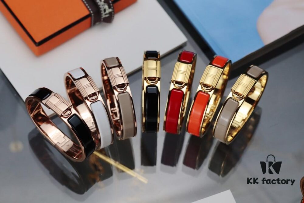 New Arrival Hermès-Inspired Enamel H Bracelet – Premium Craftsmanship with Authentic Details