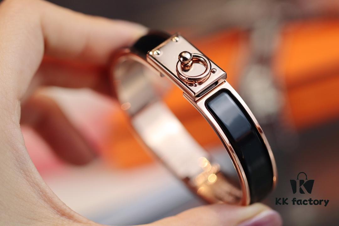 New Arrival Hermès-Inspired Enamel Cuff Bracelet with H Lock Closure