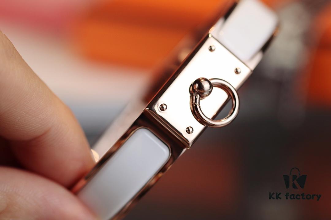 New Arrival Hermes-Inspired Enamel Bangle Bracelet with H Lock Clasp