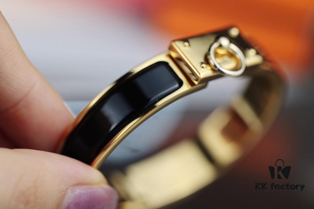New Arrival Hermes-Inspired Enamel Bracelet with H Lock Closure