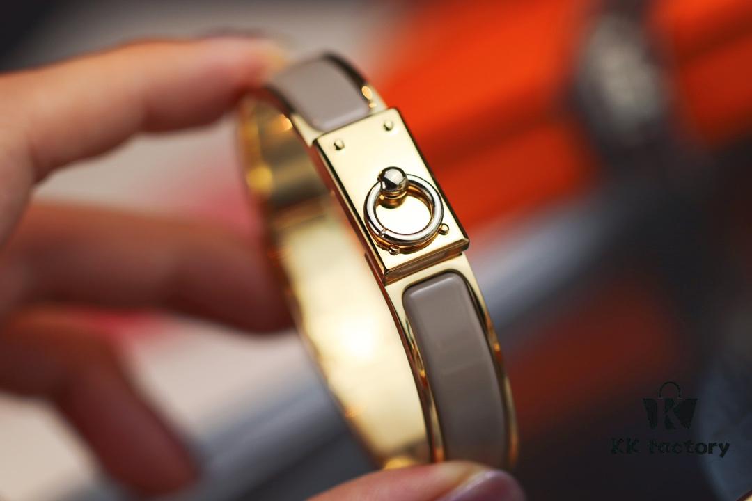 New Arrival Hermès-Inspired Enamel Bangle Bracelet