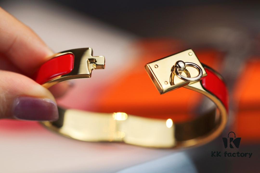New Arrival Hermes-Inspired Enamel Bangle Bracelet with H Lock Design