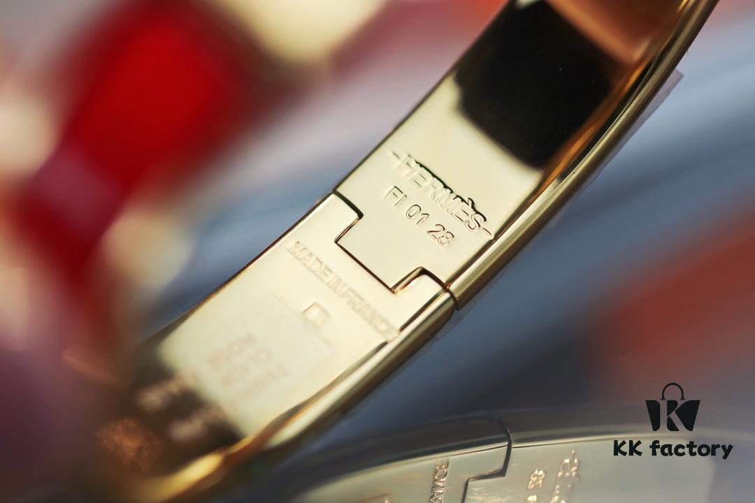 New Arrival Hermes-Inspired Enamel Bangle Bracelet with H Lock Design