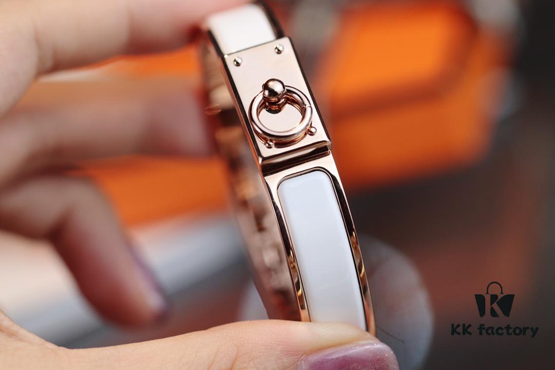 New Arrival Hermes-Inspired Enamel Bangle Bracelet with H Lock Clasp