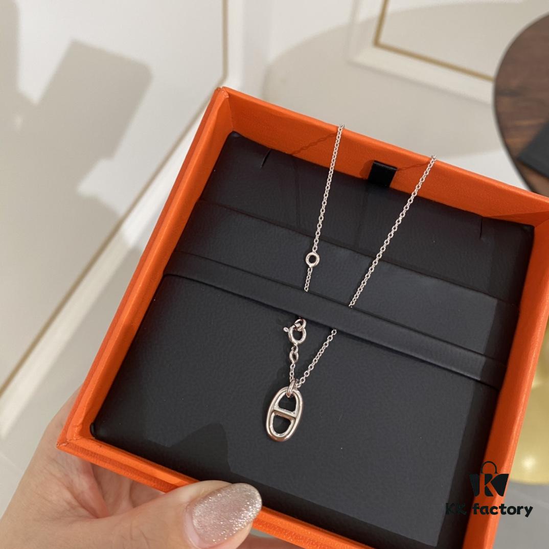 Hermes Nose Mini Nose Lock Necklace, Delicate and Cute Design, Available in Silver and Rose Gold, Solid Weighted Craftsmanship with Hand-Polished Thick Plating