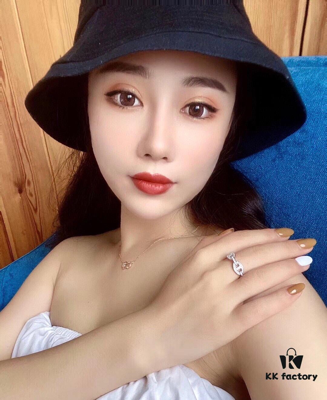 V Gold Series: Hermes Pig Nose Full Diamond Ring