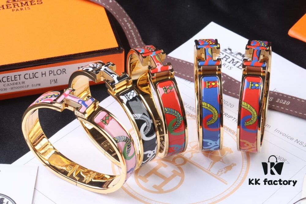 H New Arrival Bracelet in Heart-Stealing Colors ❤️🧡💛💚💙💜