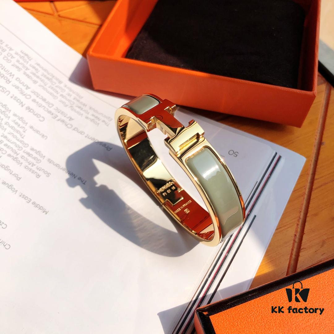Exclusive Stock! New Color Release! Hermes Classic Enamel Cuff Bracelet, Lin Xintong & Jiang Xin's Same Style, Inspired by Andalusian Iron Balconies