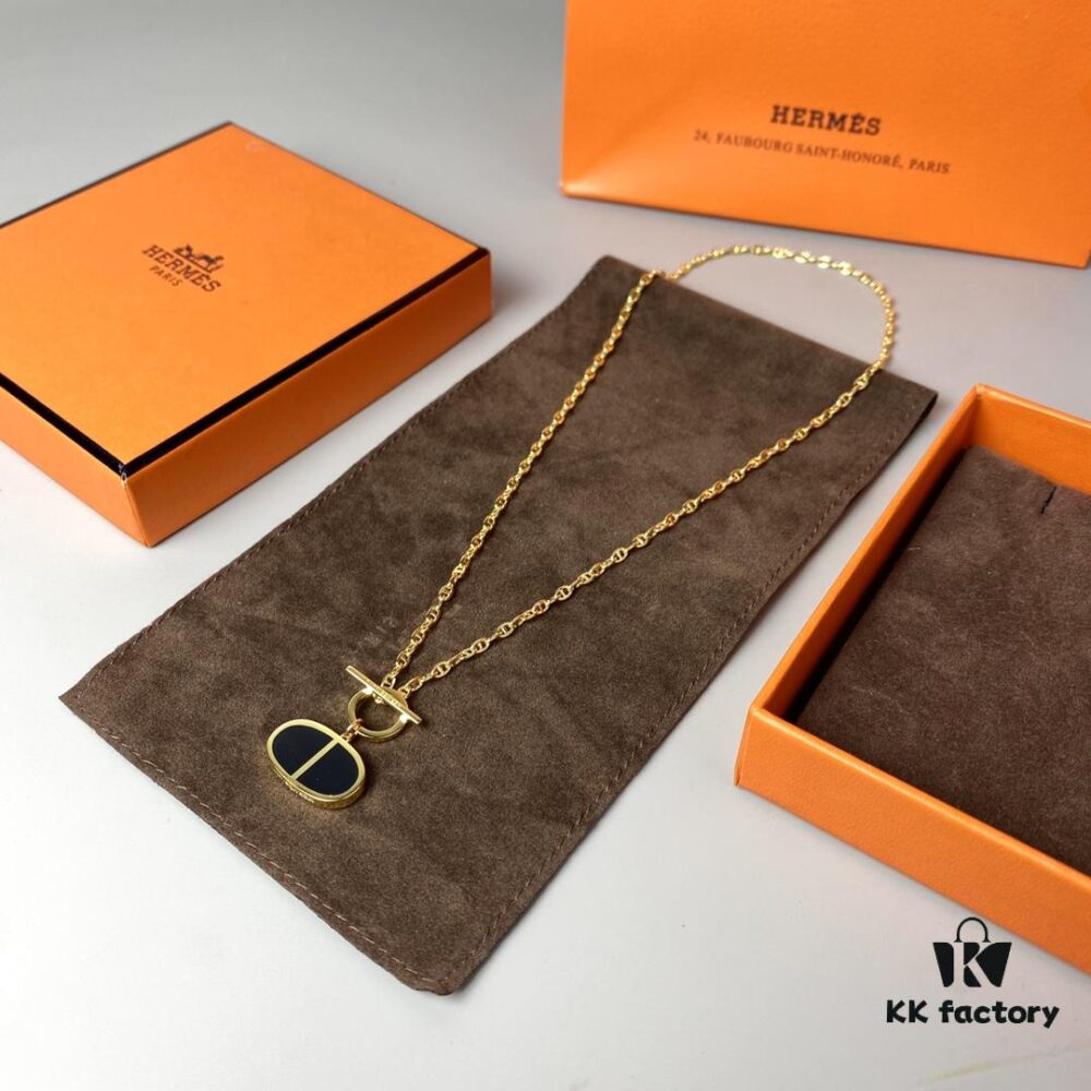 Hermes Chaine d'Ancre Verso Pig Nose Necklace