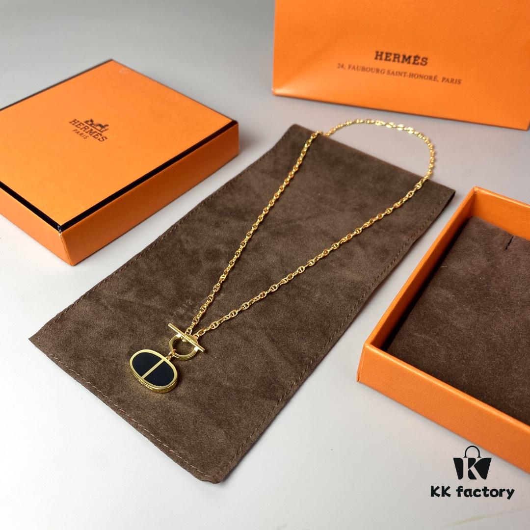 Hermes Chaine d'Ancre Verso Pig Nose Necklace