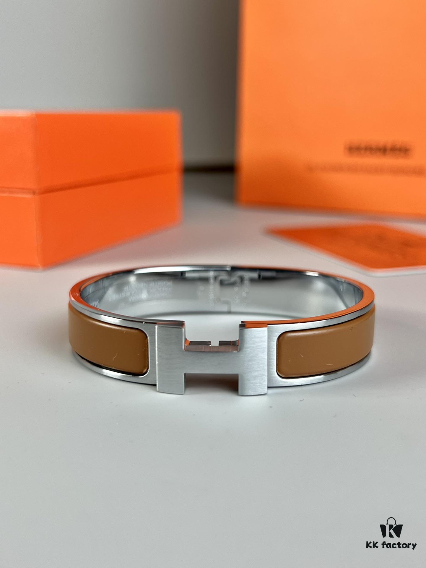 Hermès New Arrival Bracelet, Authentic-Like Inner Circle Label Sticker, Proxy Purchase Version 😎 Herme*CLIC Enamel H Bracelet, Stylish and Versatile Look ❤ Perfect for Couples 👨🏻💏🌸