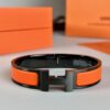 Hermès New Arrival Bracelet, Authentic-Like Inner Circle Label Sticker, Proxy Purchase Version 😎 Hermès CLIC Enamel H Bracelet, Styling Photos Shown ❤ Extremely Versatile and Beautiful! Perfect for Couples, Men Size 19, Women Size 17 💌🌸 Must-Have Item for True Hermès Fans, the Most Classic Design Among Hermès Bracelets, Exquisite Enamel Craftsmanship with Smooth Color and Full Shape, Ideal as a Couple's Matching Set, High-End Version Only! Available in Size 17 and 19