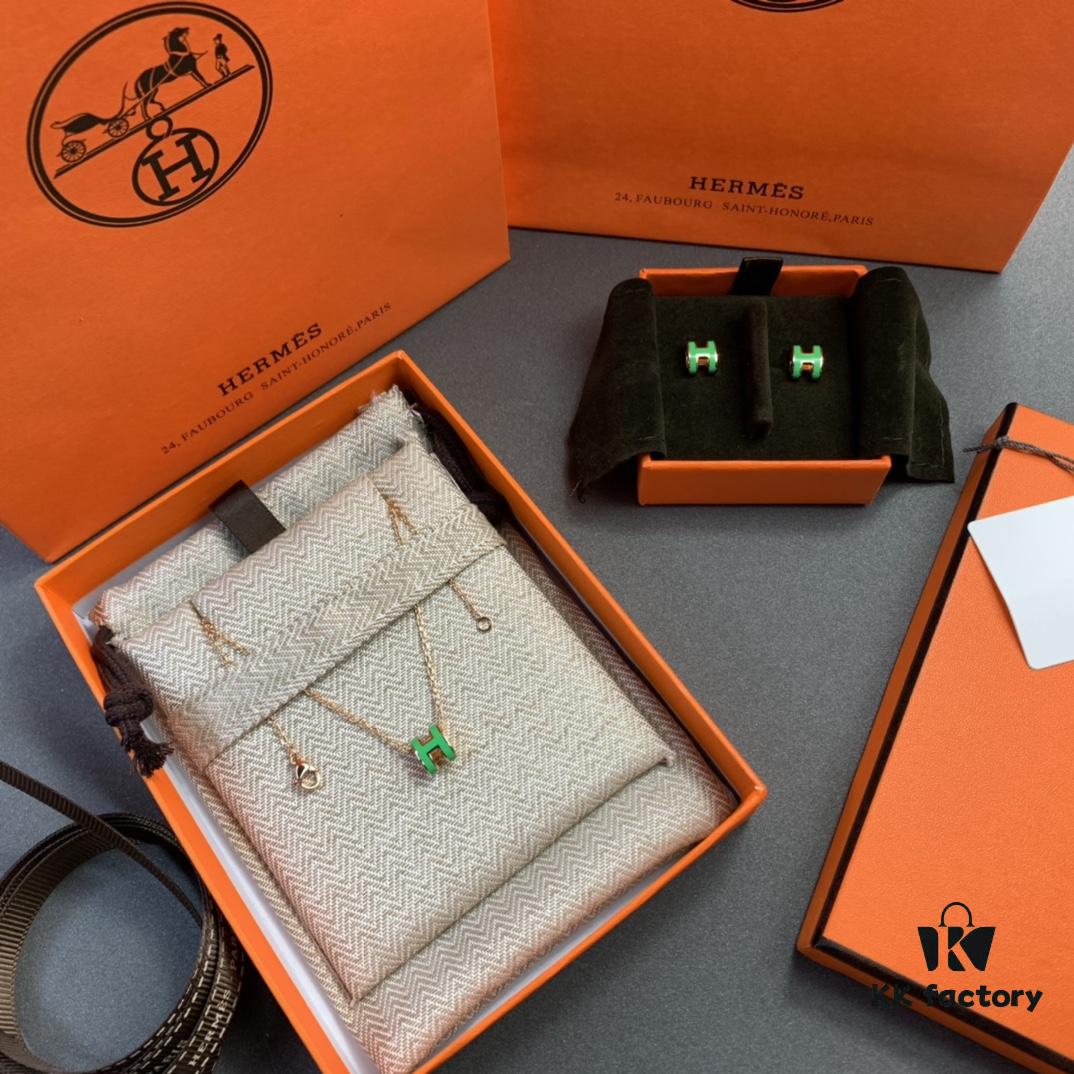 Hermes Small Necklace and Stud Earrings