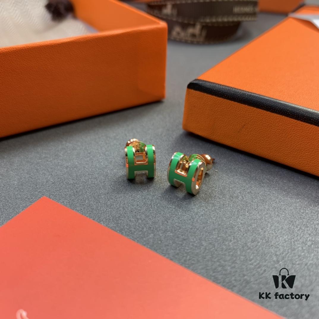 Hermes Small Necklace and Stud Earrings