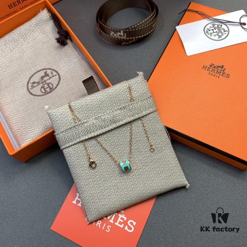 Hermes Small Necklace and Stud Earrings