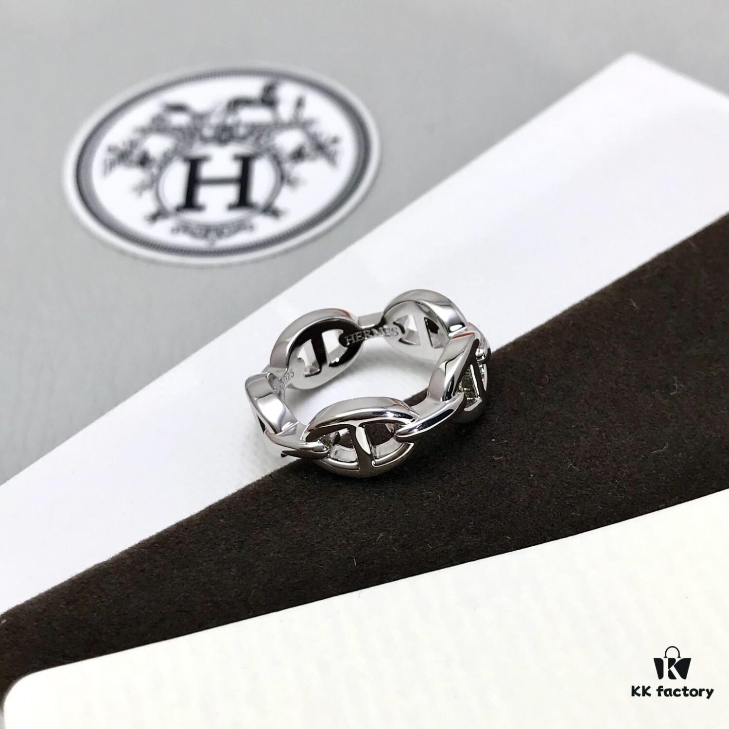 Hermes Pig Nose Ring – Hottest Online Sensation! The Most Sought-After ZG Stockout King, Extremely Hard to Find!