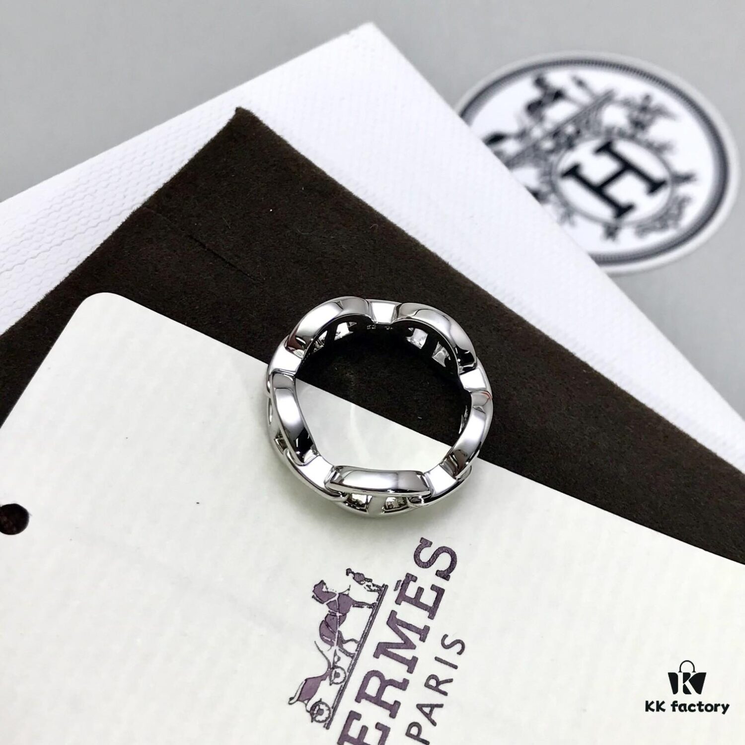 Hermes Pig Nose Ring – Hottest Online Sensation! The Most Sought-After ZG Stockout King, Extremely Hard to Find!