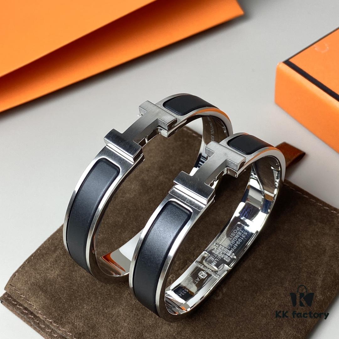 Affordable Hermès Men's Gift ||| Hermès Clic HH Matte Enamel Bracelet