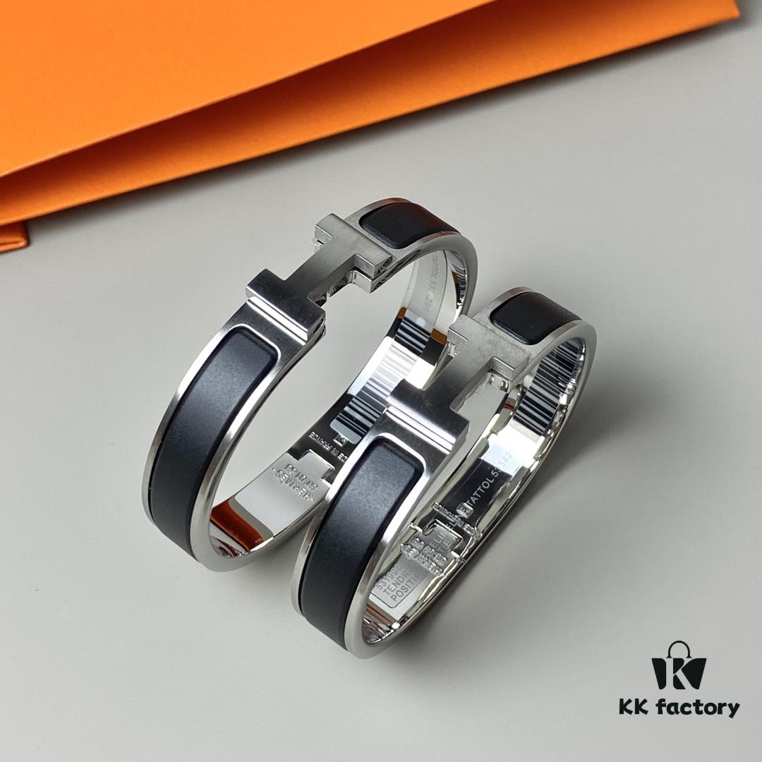 Affordable Hermès Men's Gift ||| Hermès Clic HH Matte Enamel Bracelet