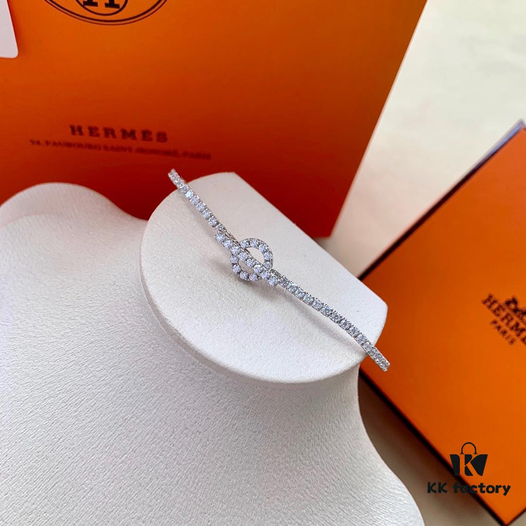 Hermes Finesse Series Pig Nose Bracelet, Exquisitely Crafted, Low-Key Luxury with Elegant Simplicity