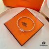 Hermes Finesse Series Pig Nose Bracelet, Exquisitely Crafted, Low-Key Luxury with Elegant Simplicity