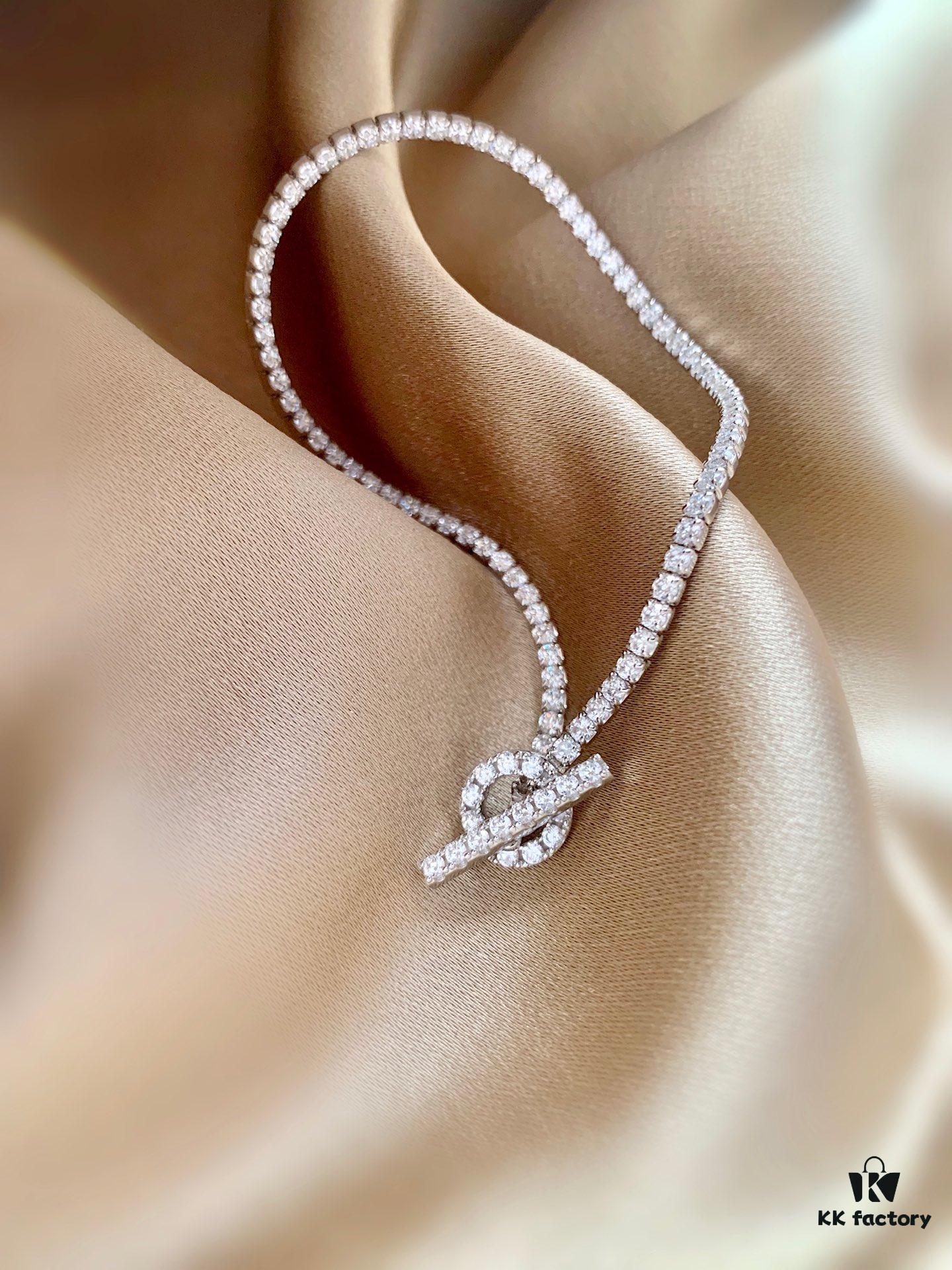 Hermes Finesse Series Pig Nose Bracelet, Exquisitely Crafted, Low-Key Luxury with Elegant Simplicity