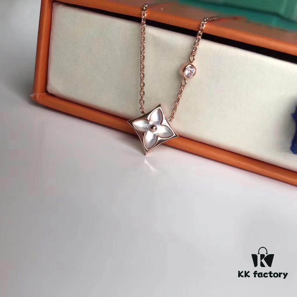Sterling Silver 18K Gold Plated Rose Gold Pink Mother of Pearl Diamond Necklace Inspired by LV Diamond Flower Design
