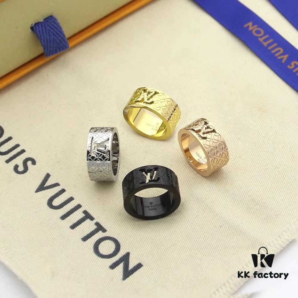 LV Ring Luxury Black and White Bicolor Solid Gold Plated Never Fades Crown LV Louis Vuitton Letter Ring