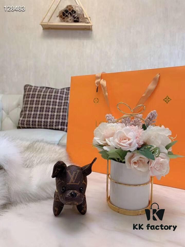 Louis Vuitton LV Dog Keychain Pendant Ornament - French Bulldog Design, Premium PU Leather with Polyester Fiber Filling, Imported Stainless Steel Hardware, Authentic Logo