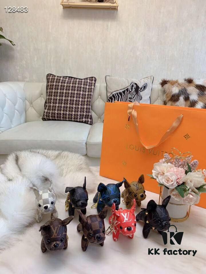 Louis Vuitton LV Dog Keychain Pendant Ornament - French Bulldog Design, Premium PU Leather with Polyester Fiber Filling, Imported Stainless Steel Hardware, Authentic Logo