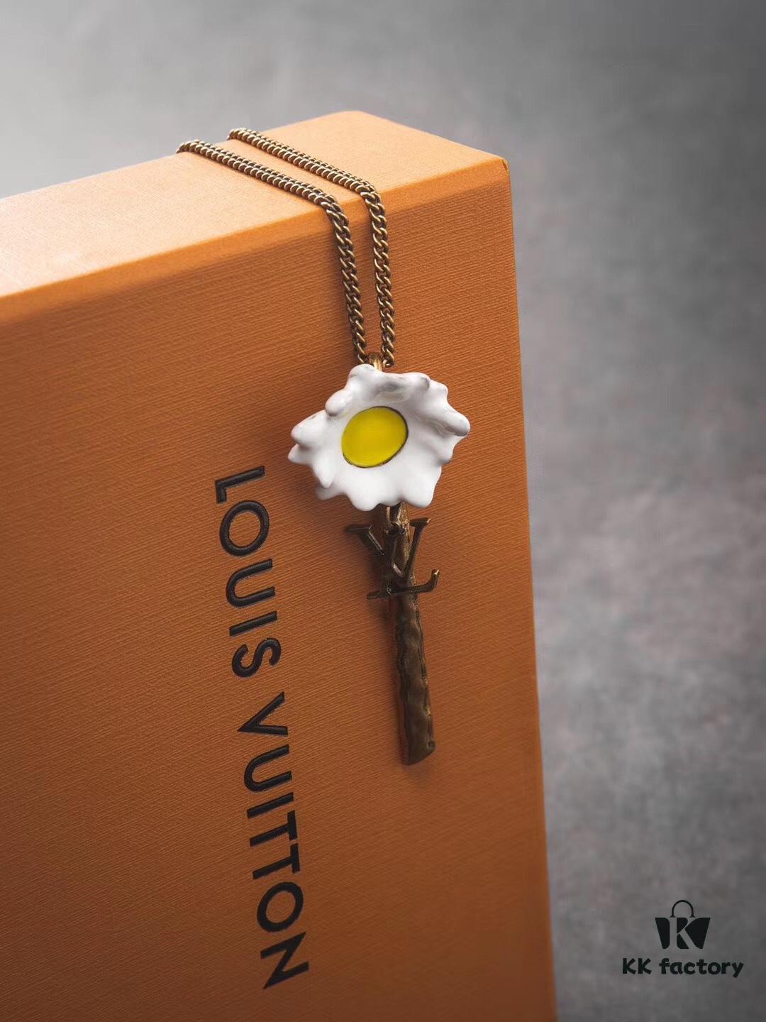 Exclusive First Release: Kris Wu's Louis Vuitton Unisex Daisy Necklace from the 2020 Spring-Summer Runway Limited Gardening Collection (Counterpart Version, Open for Comparison), In-Stock at Boutiques