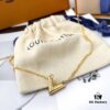 Stunning LV Louis Vuitton Necklace and V-Shaped Bracelet, High-End Custom Original Design, 18K Gold-Plated Craftsmanship, Store Version, One-to-One Replication, Elegant and Refined, Versatile and Sophisticated