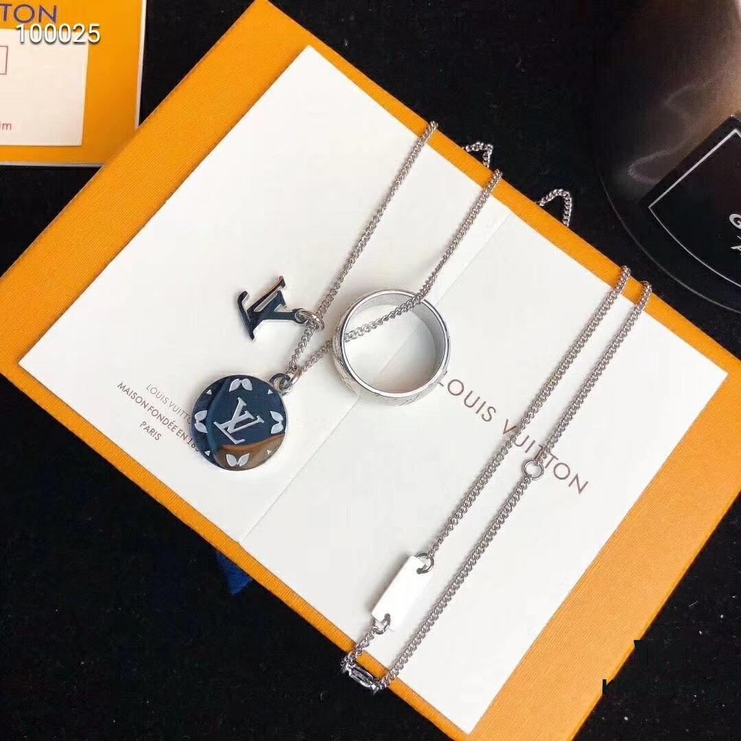 LV Necklace Best Version Never Fades Most Loved by Goddesses Fashionable and Minimalist Elegant Unique Beautiful